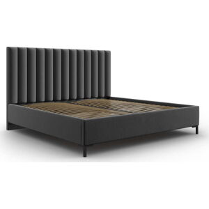 Tmavě šedá čalouněná dvoulůžková postel s úložným prostorem s roštem 140x200 cm Casey – Mazzini Beds