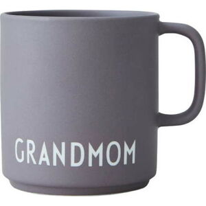 Šedý porcelánový hrnek Design Letters Grandmom