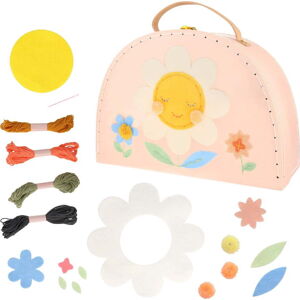 Kreativní sada Flower Embroidery Suitcase – Meri Meri