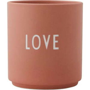 Růžový porcelánový hrnek Design Letters Favourite Love